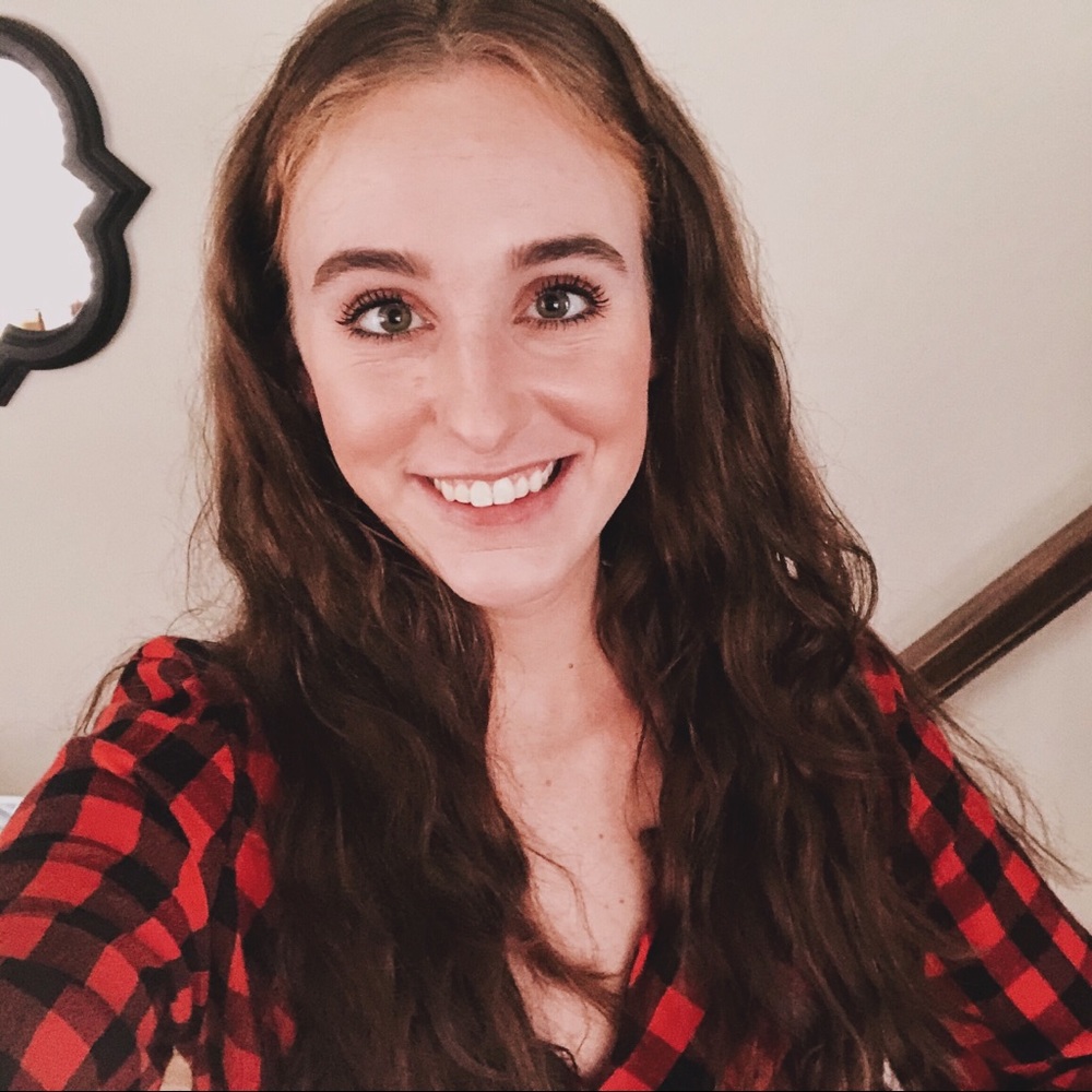 Meet your Posher, Emma - Picture 1 of 4